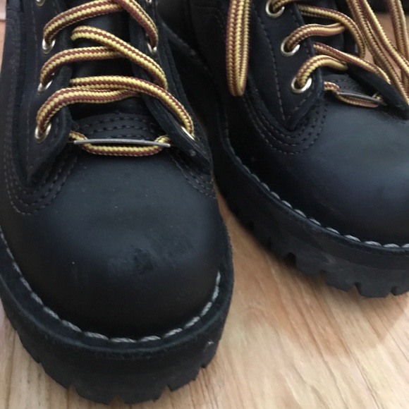 Sz 6.5 Danner Rainforest Boots - Picture 4 of 4